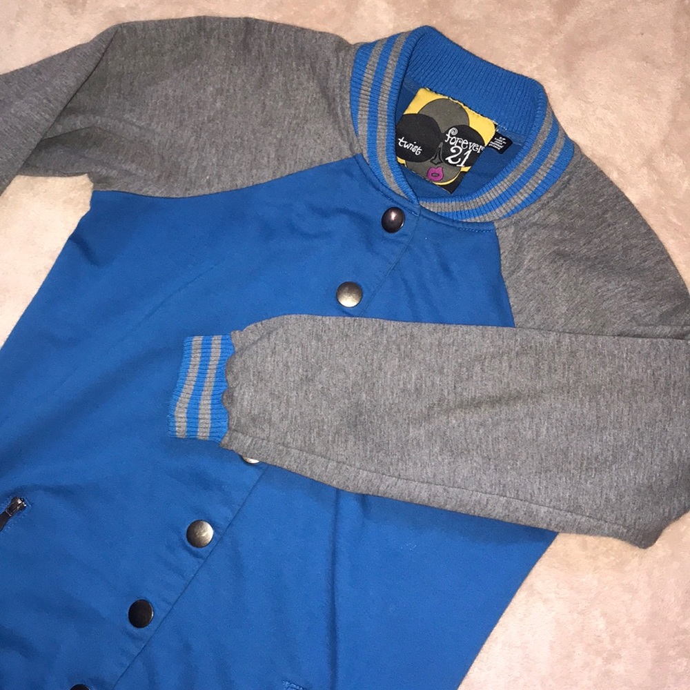Zip-up jacket